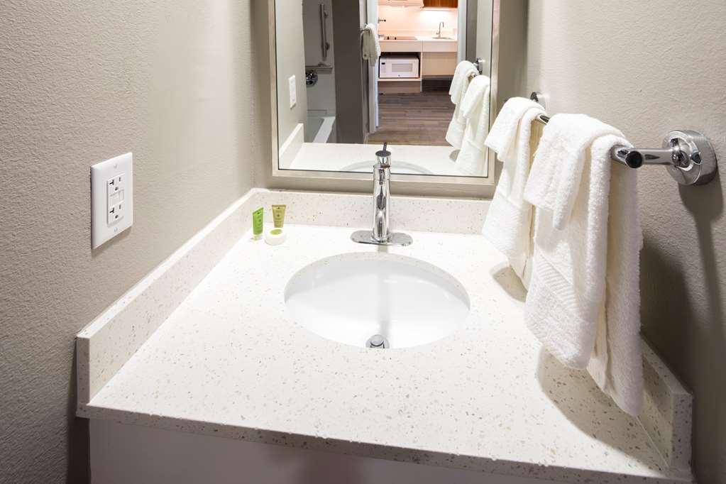 Hotel Uptown Extended Tampa Fl -